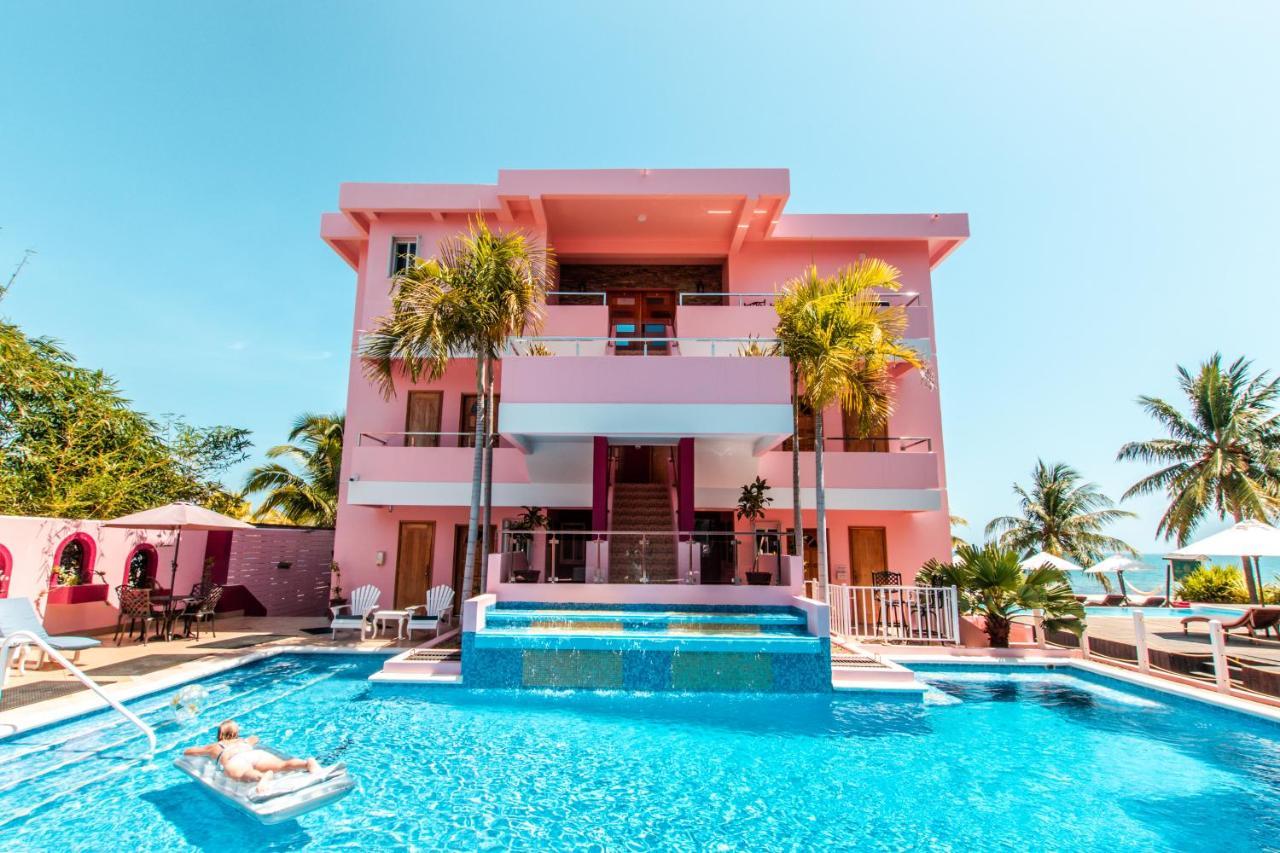 Miramar Suites Placencia Экстерьер фото