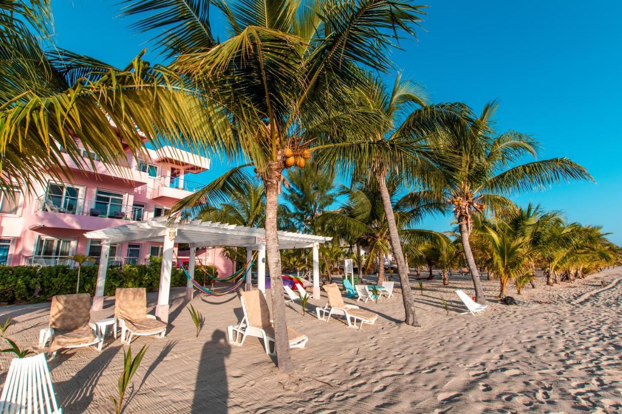 Miramar Suites Placencia Экстерьер фото