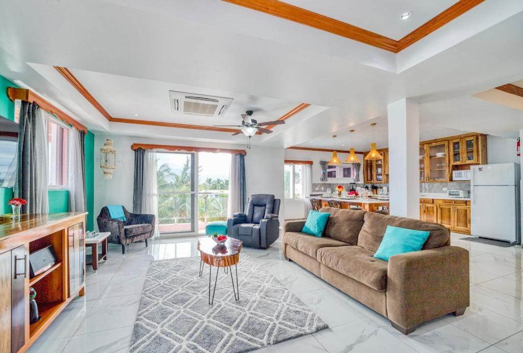 Miramar Suites Placencia Экстерьер фото