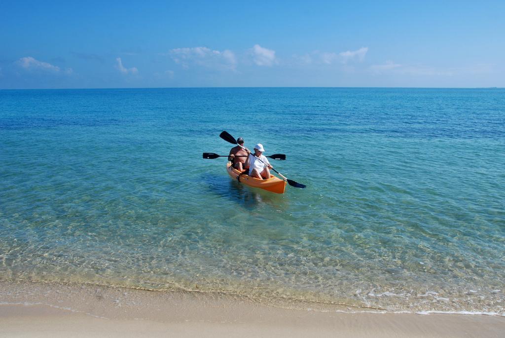 Miramar Suites Placencia Экстерьер фото
